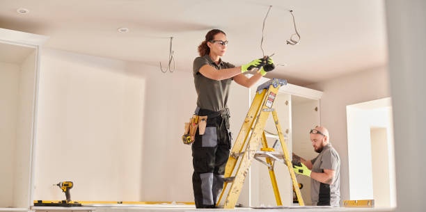 Best Licensed Electrician  in Hebron, IL